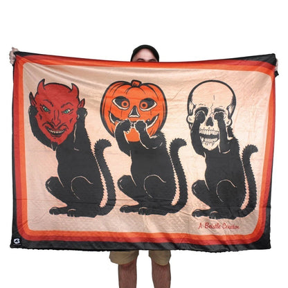 NEW Creepy Co. Beistle FEAR NO EVIL BLANKET 60x44" Halloween Spooky Cat See Hear